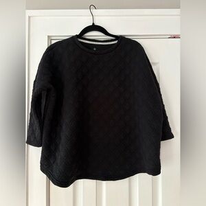 Tuckernuck Sport Black Quilted Sweatshirt‎ Size M/L 3/4 Sleeves EUC